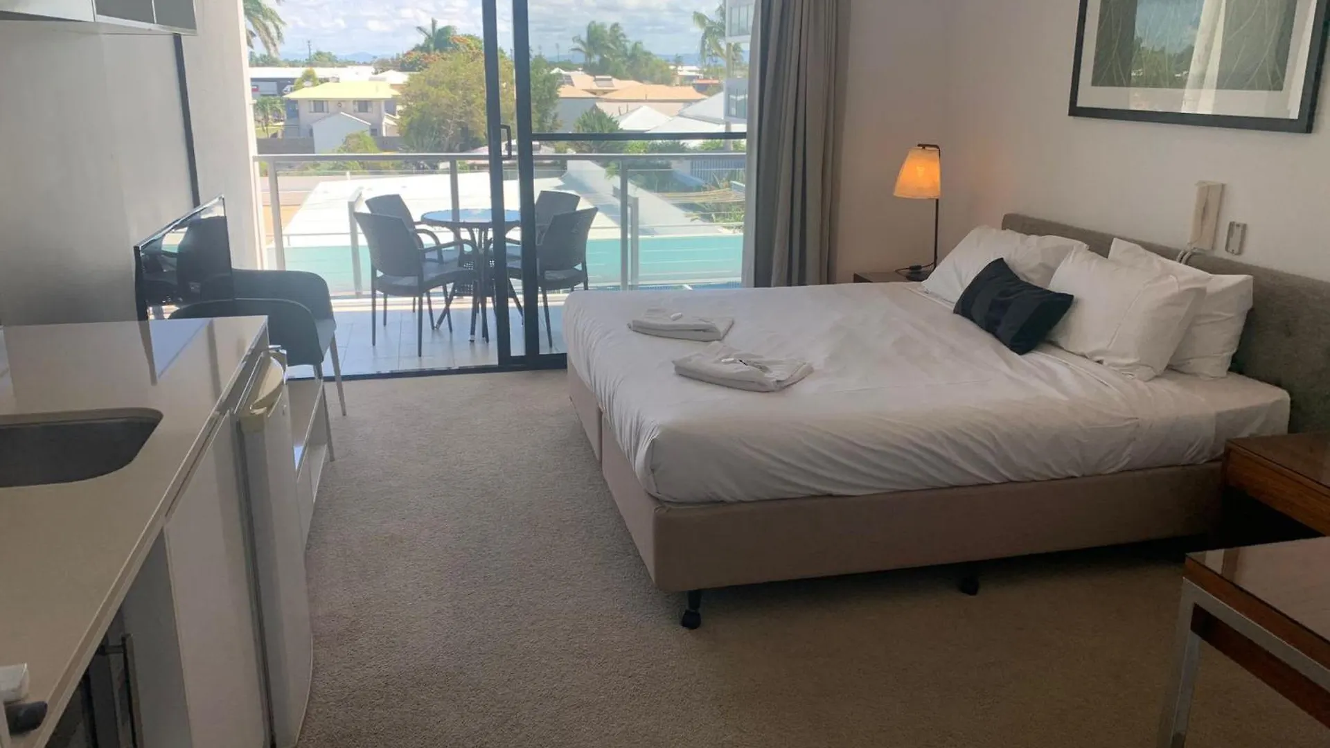 Self Check In Modern Studio Apartment Mackay Avustralya